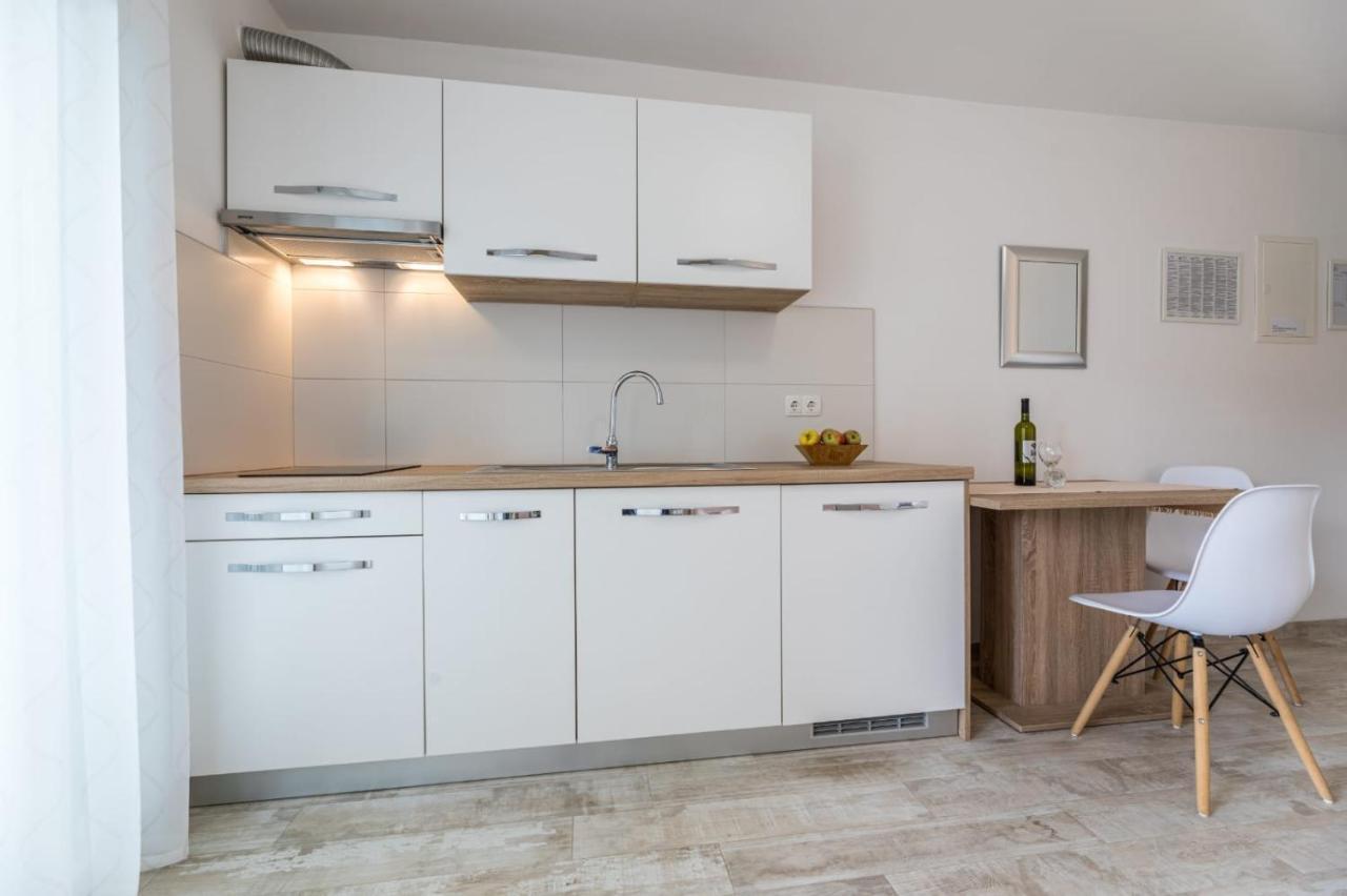 Apartments Augustinovic Baška Екстериор снимка