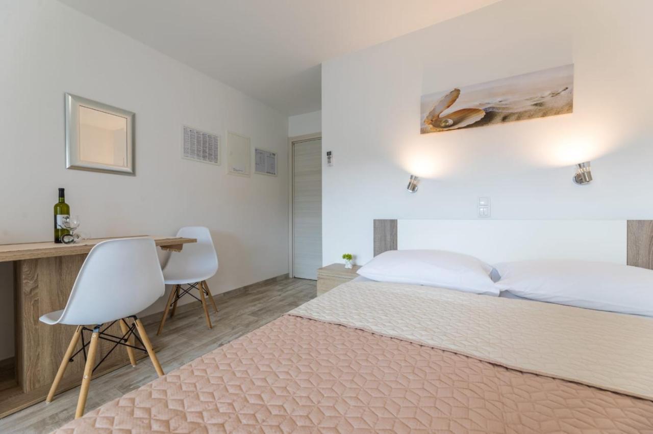 Apartments Augustinovic Baška Екстериор снимка