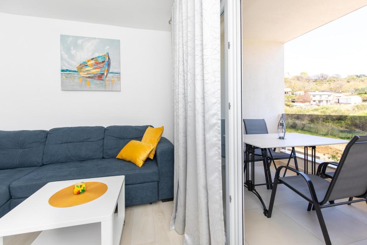 Apartments Augustinovic Baška Екстериор снимка