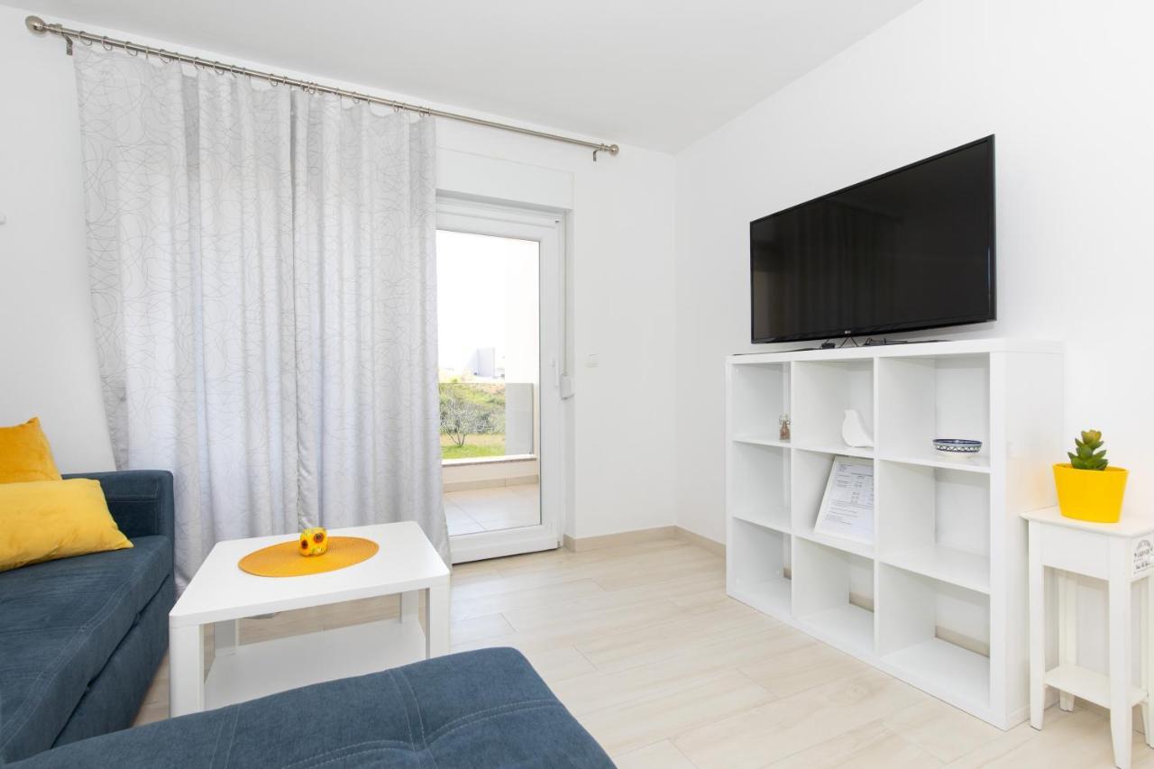 Apartments Augustinovic Baška Екстериор снимка