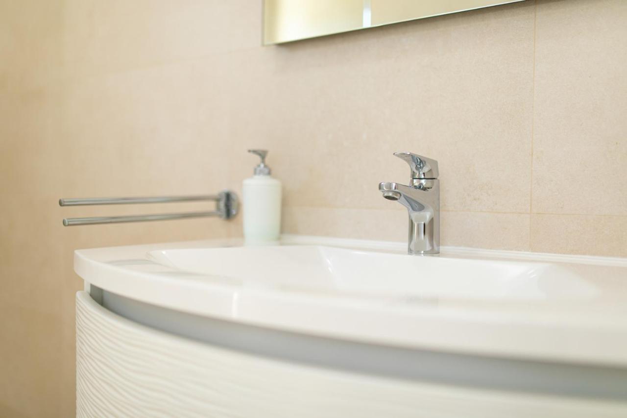 Apartments Augustinovic Baška Екстериор снимка