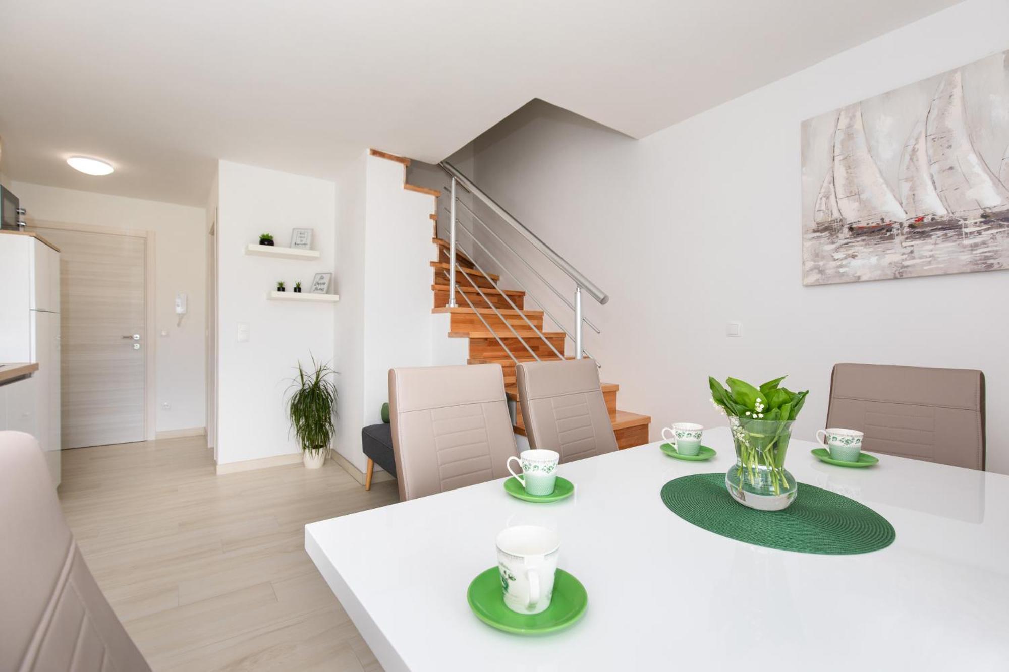 Apartments Augustinovic Baška Стая снимка